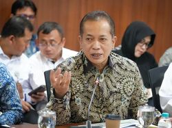 Profil Ferry Juliantono, Lulusan Unpad yang Resmi Jadi Menteri Koperasi Baru