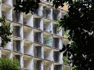 Hotel Misterius yang Terbengkalai 70 Tahun Itu Bakal Hidup Lagi Hotel Misterius yang Terbengkalai 70 Tahun Itu Bakal Hidup Lagi