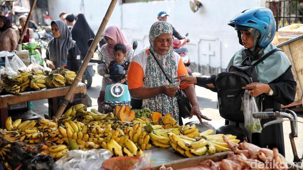 Geliat Pasar Tanjung Priok Kembali Normal Usai Aksi Demonstrasi