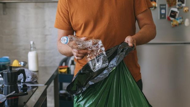 ilustrasi sampah plastik