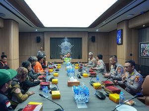 Polantas Menyapa, Kakorlantas Ajak Ojol Kolaborasi Gaungkan Keselamatan Lalin Polantas Menyapa, Kakorlantas Ajak Ojol Kolaborasi Gaungkan Keselamatan Lalin