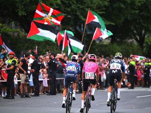 PM Spanyol Bangga Ada Aksi Tolak Tim Israel di Balapan Sepeda La Vuelta PM Spanyol Bangga Ada Aksi Tolak Tim Israel di Balapan Sepeda La Vuelta