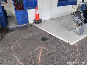 Pos Pingit Jogja Dijaga 8 Polisi Saat Dilempar Bom Molotov Pos Pingit Jogja Dijaga 8 Polisi Saat Dilempar Bom Molotov