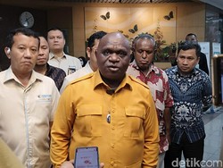 Video: Datangi Unisba, Menteri Pigai Tegaskan Kebebasan Akademik Harus Dijaga