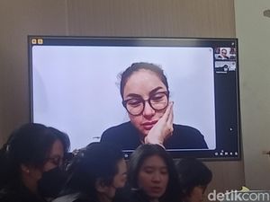 Penangguhan Penahanan Nikita Mirzani Ditolak, Update Kasus Penjarahan Rumah Uya Penangguhan Penahanan Nikita Mirzani Ditolak, Update Kasus Penjarahan Rumah Uya