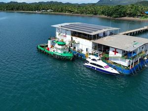 RS Kapal PIS dan doctorSHARE Layani 4.000 Pasien di Pelosok Raja Ampat RS Kapal PIS dan doctorSHARE Layani 4.000 Pasien di Pelosok Raja Ampat