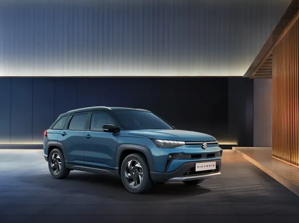 Punya Mesin Strong Hybrid, Ini Dia SUV Baru Suzuki Victoris