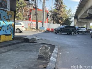 6 Titik Lampu Lalu Lintas di Makassar Rusak Buntut Demo Ricuh 6 Titik Lampu Lalu Lintas di Makassar Rusak Buntut Demo Ricuh