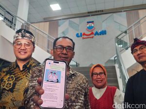 Laporan Darurat 24 Jam di Cimahi Bisa Lewat Genggaman Tangan Laporan Darurat 24 Jam di Cimahi Bisa Lewat Genggaman Tangan