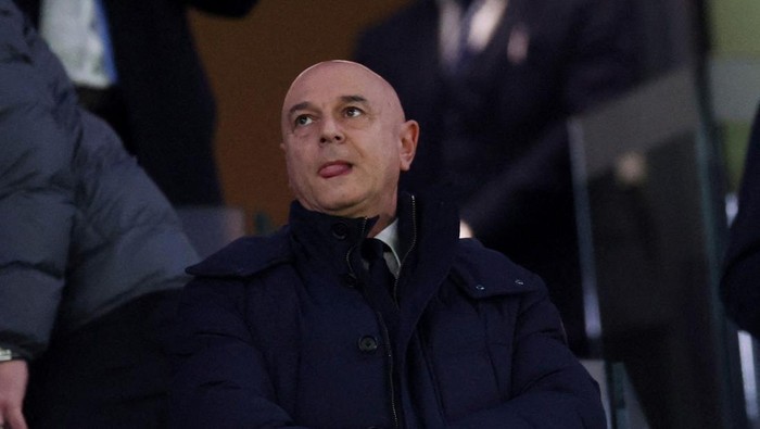 FILE PHOTO: Soccer Football - Europa League - Round of 16 - Second Leg - Tottenham Hotspur v AZ Alkmaar - Tottenham Hotspur Stadium, London, Britain - March 13, 2025 Tottenham Hotspur chairman Daniel Levy is pictured in the stands before the match Action Images via Reuters/Paul Childs/File Photo