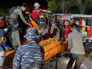 Warga Asal Sulsel Korban Helikopter Jatuh di Tanah Bumbu Ternyata 2 Orang Warga Asal Sulsel Korban Helikopter Jatuh di Tanah Bumbu Ternyata 2 Orang