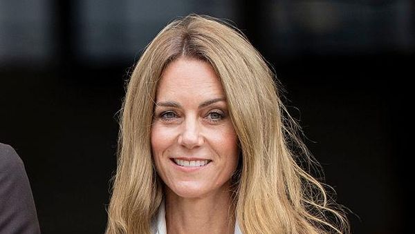 Foto: Kate Middleton Tampil Mengejutkan dengan Rambut Pirang