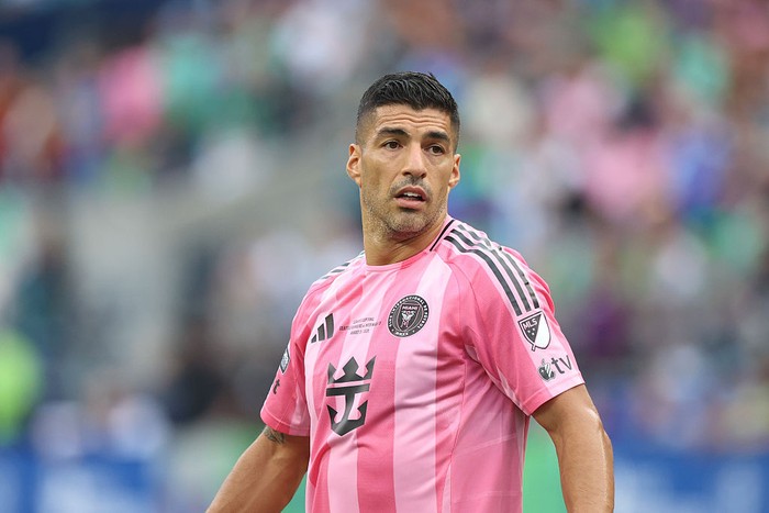 SEATTLE, WASHINGTON - AUGUST 31: Luis Suárez #9 of Inter Miami controls the ball during the Leagues Cup Final match between Seattle Sounders and Inter Miami at Lumen Field on August 31, 2025 in Seattle, Washington. (Photo by Amanda Loman - Leagues Cup/MLS via Getty Images)