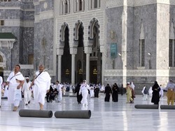 6 Hal yang Dilarang di Masjidil Haram & Masjid Nabawi, Salah Satunya Merokok