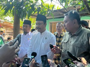 Mensos Salurkan Santunan Rp 85 Juta untuk 9 Korban Demo Ricuh di Makassar Mensos Salurkan Santunan Rp 85 Juta untuk 9 Korban Demo Ricuh di Makassar