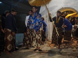 Prosesi Jejak Banon Keraton Yogya, saat Sri Sultan Menjadi Lambang Hijrah Prosesi Jejak Banon Keraton Yogya, saat Sri Sultan Menjadi Lambang Hijrah
