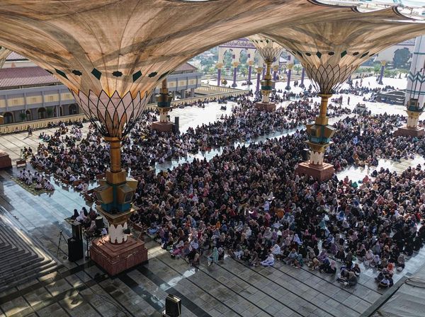 Ribuan Umat Islam Hadiri Haflah Maulid Nabi di Masjid Agung Jawa Tengah