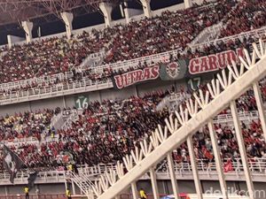 Video: Duka Saat RI Vs Lebanon, Ada Suporter Ultras Garuda Meninggal Video: Duka Saat RI Vs Lebanon, Ada Suporter Ultras Garuda Meninggal