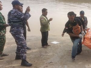 Tim SAR Temukan Lagi 2 Korban Kapal Tenggelam di Kutim, Pencarian Ditutup Tim SAR Temukan Lagi 2 Korban Kapal Tenggelam di Kutim, Pencarian Ditutup