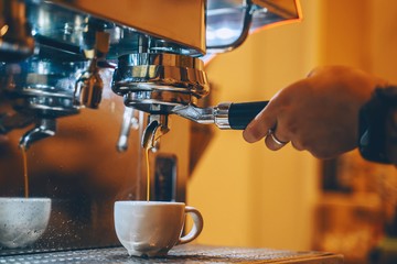 7 Minuman Kopi yang Cocok Buat Tiap Zodiak, Aries dapat Espresso Shot!