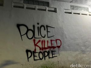 Dihapus Satpol PP, Coretan Police Killed People Muncul Lagi di Pasuruan Dihapus Satpol PP, Coretan Police Killed People Muncul Lagi di Pasuruan