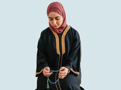 Hukum Dzikir Menggunakan Tasbih dalam Islam