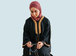 Hukum Dzikir Menggunakan Tasbih dalam Islam