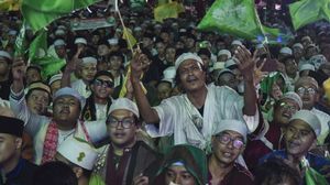 Ribuan Warga Padati Monas untuk Jakarta Bershalawat