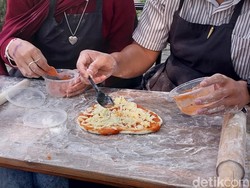 Liburan Bareng Pasangan Makin Seru dengan Pizza Date di Malang