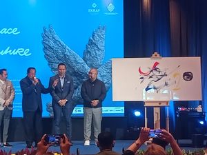 SBY Buka Pameran Seni, Angkat Tema Refleksi dan Harmoni Dunia