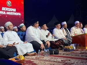 Dihadiri Pramono-Rano Karno, Begini Suasana Jakarta Bershalawat di Monas