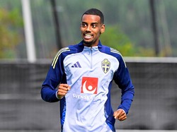 Ini Alasan Pelatih Swedia Belum Mainkan Isak saat Lawan Slovenia