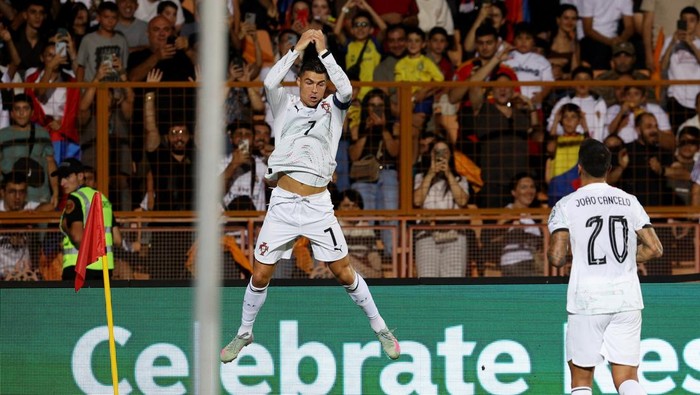 Soccer Football - World Cup - UEFA Qualifiers - Group F - Armenia v Portugal - Vazgen Sargsyan Republican Stadium, Yerevan, Armenia - September 6, 2025 Portugals Cristiano Ronaldo celebrates scoring their second goal Photolure via REUTERS/Vahram Baghdasaryan