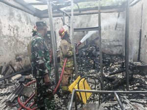 Sempat Hilang, Cucu Korban Kebakaran Kios Tewaskan Ibu-Anak di Bogor Ditemukan Sempat Hilang, Cucu Korban Kebakaran Kios Tewaskan Ibu-Anak di Bogor Ditemukan