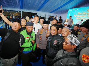 Kapolri Apresiasi Komunitas Ojol hingga Buruh Ikut Pulihkan Situasi Nasional Kapolri Apresiasi Komunitas Ojol hingga Buruh Ikut Pulihkan Situasi Nasional