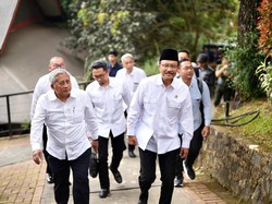 Mensos Laporkan Progres Sekolah Rakyat kepada Prabowo