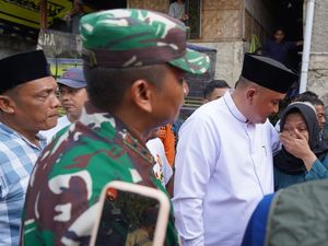 Bupati Kerahkan Tim Evakuasi Usai Bangunan Majelis Taklim di Bogor Roboh Bupati Kerahkan Tim Evakuasi Usai Bangunan Majelis Taklim di Bogor Roboh