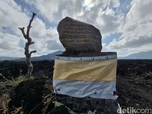Menelusuri Jejak Desa Adat Batur Kuno Lewat Black Lava Menelusuri Jejak Desa Adat Batur Kuno Lewat Black Lava