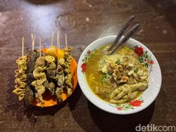 Soto Ayam Legend Sejak 1994 hingga Warkop Angkringan Ngumpul di Gandaria!