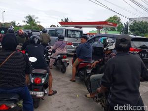 Pertamina Pastikan BBM di Bengkulu Aman, Lancar dan Tidak Ada Kelangkaan Pertamina Pastikan BBM di Bengkulu Aman, Lancar dan Tidak Ada Kelangkaan