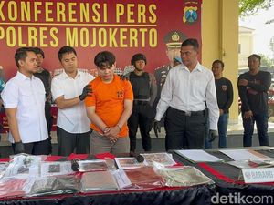 Detik-detik Kejinya Alvi Bunuh-Mutilasi Pacar Jadi Ratusan Potong Detik-detik Kejinya Alvi Bunuh-Mutilasi Pacar Jadi Ratusan Potong