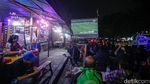 Antusias Warga Nobar Timnas vs Lebanon di Pasar Gembrong