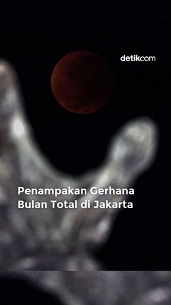 Video Gerhana Bulan Total di Jakarta