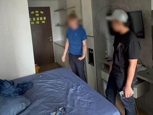 Imigrasi Tangerang Deportasi 4 WN Inggris Salahgunakan Izin Tinggal Imigrasi Tangerang Deportasi 4 WN Inggris Salahgunakan Izin Tinggal