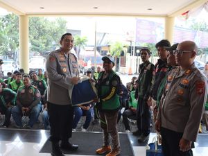 Polres Priok Gelar Cek Kesehatan Gratis dan Bakti Sosial untuk Driver Ojol Polres Priok Gelar Cek Kesehatan Gratis dan Bakti Sosial untuk Driver Ojol