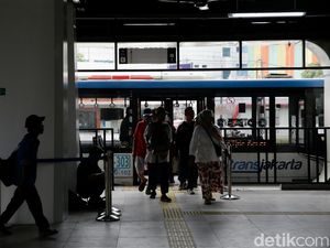 Halte TransJ di Yos Sudarso Jakut Mau Dipindah, Lokasi Baru Dicari