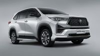 Lihat dari Dekat Tampang Innova Zenix Terbaru di Indonesia