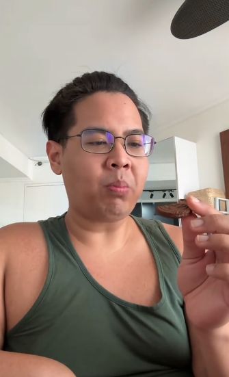 oreo unik kolaborasi bersama Selena Gomez