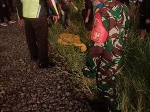 Perempuan Surabaya Diduga Sengaja Tabrakkan Diri ke Kereta di Aloha Perempuan Surabaya Diduga Sengaja Tabrakkan Diri ke Kereta di Aloha