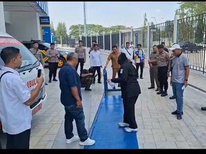 Pam Obvit Polda Jatim Cek Keamanan Stadion Surajaya Jelang Liga 2 Pam Obvit Polda Jatim Cek Keamanan Stadion Surajaya Jelang Liga 2